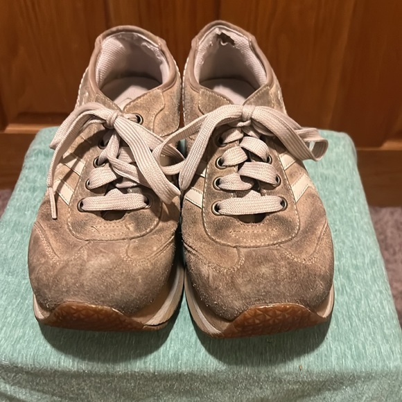 Sketchers from something else size 5.5 US wedge tan upper leather - Picture 2 of 13